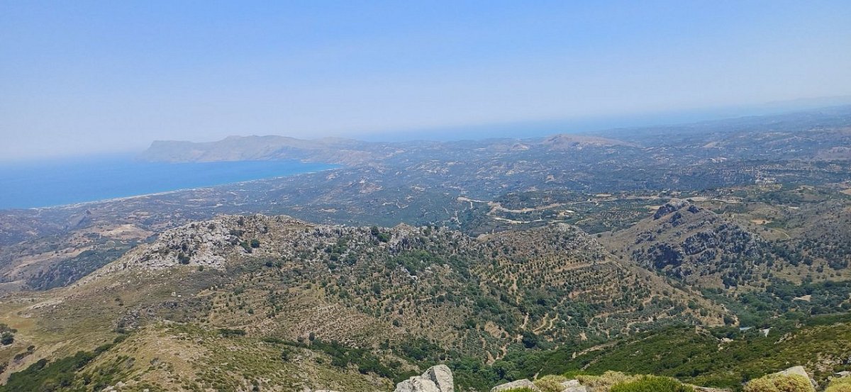 παιχνίδια ενός γίγαντα (818&nbsp;m)